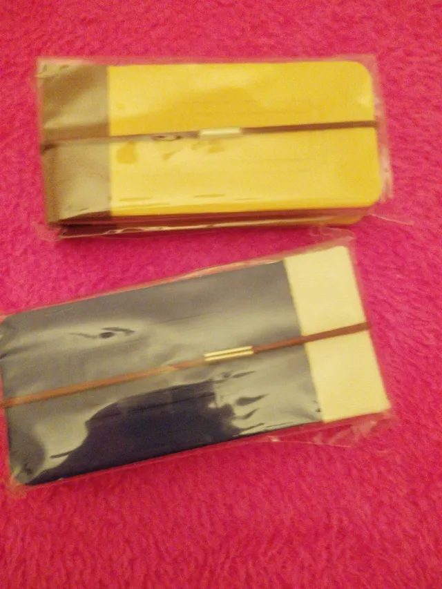 Quaderni con carta per etichette