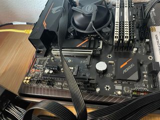 Board Gigabyte B460M + M.2 + i5 10500T