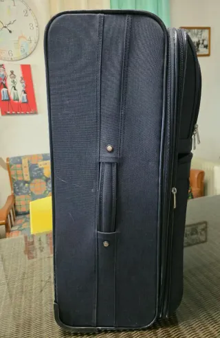 Maleta grande John Travel azul marino,73cm.