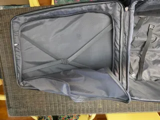 Maleta grande John Travel azul marino,73cm.