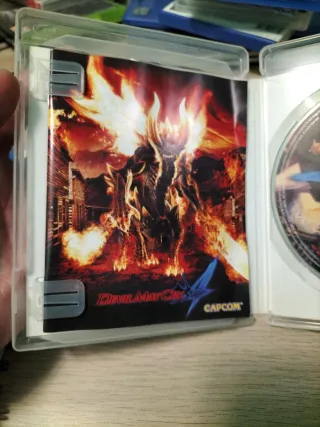 Pack PS3: Devil May Cry 4 y Dante's Inferno