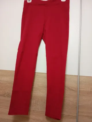 Vaqueros tipo leggins rojos