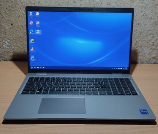 Ultrabook Dell Latitude 5330. TÁCTIL GARANTÍA
