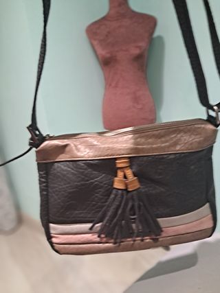 Bolso bandolera con flecos