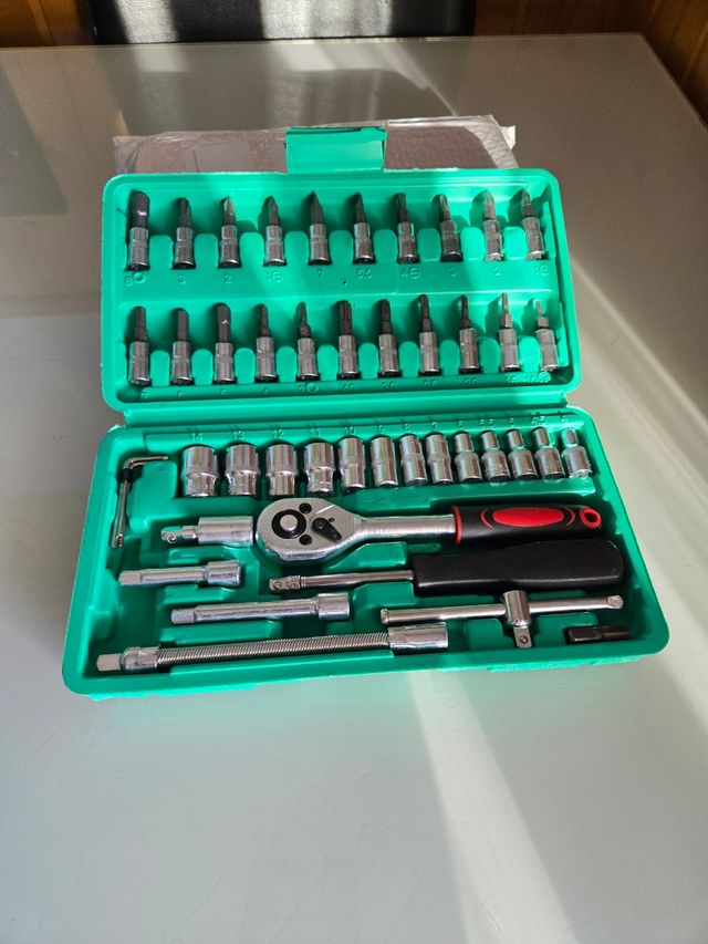 Set di chiavi da 46 pezzi