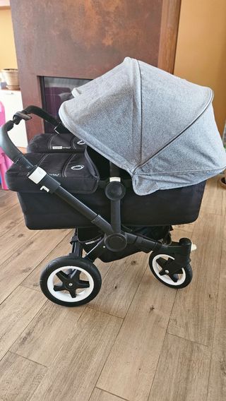 Bugaboo Donkey Negro pack completo