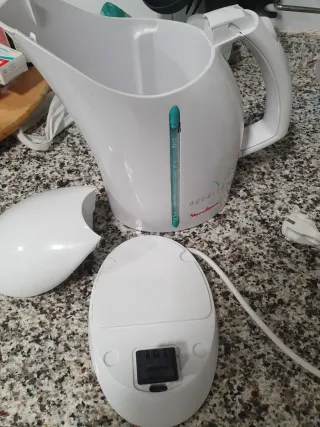 Hervidor de agua Moulinex Aquatiss