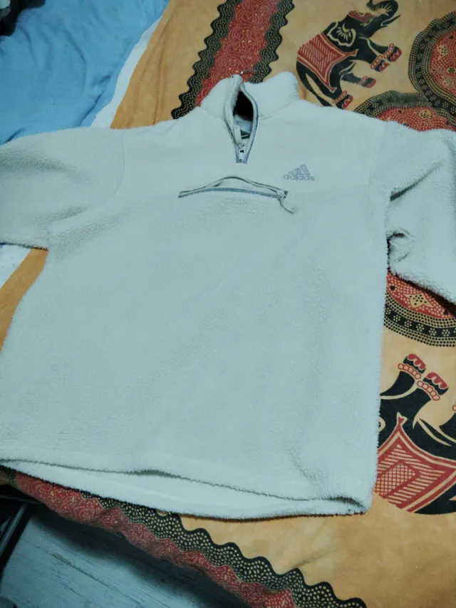 Jersey Adidas Beige Borrego Frío