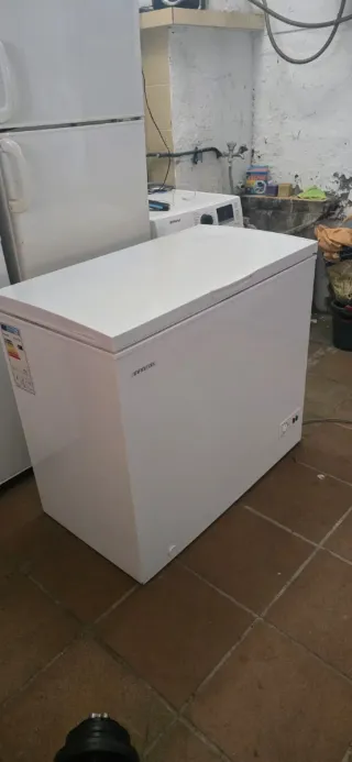 Congelador blanco 197 L