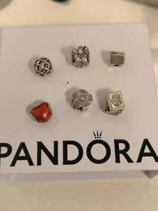 Charms Pandora Plata y Rojo