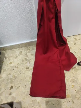 Mono granate con cinturón