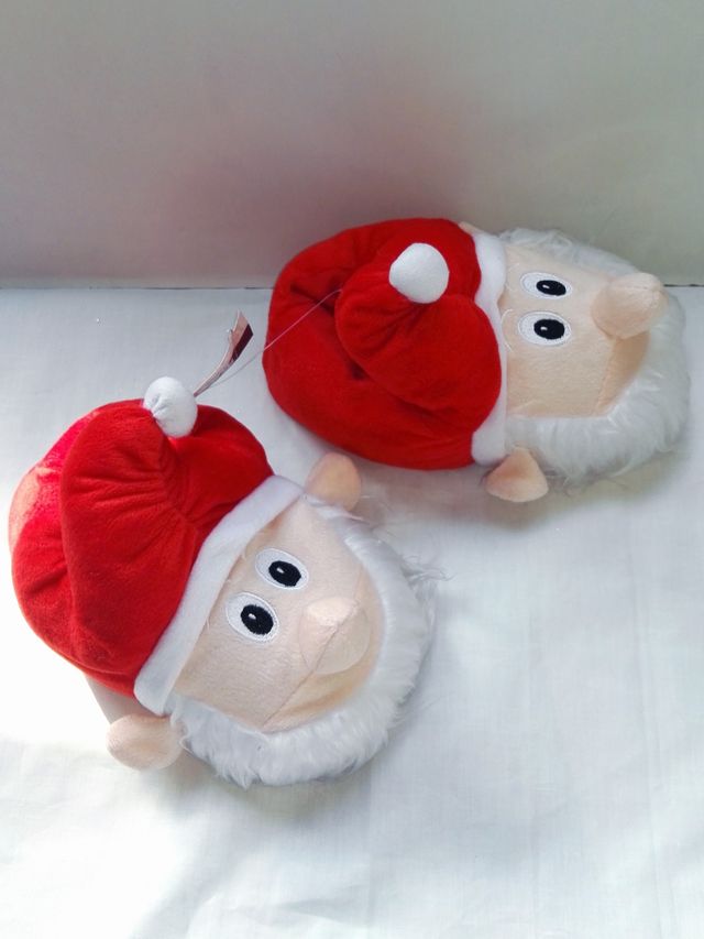 Nuove scarpe in peluche Babbo Natale