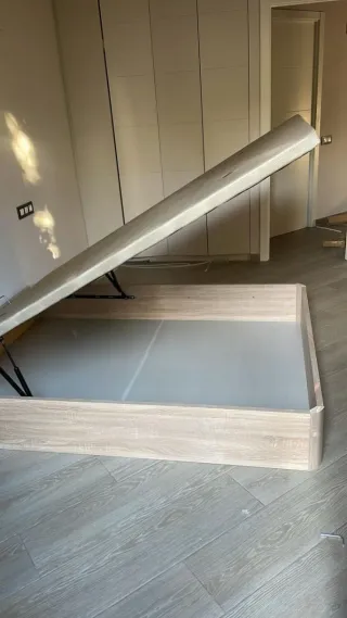 Canapé de madera y tela beige/marrón