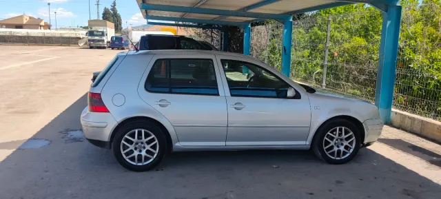Volkswagen Golf 2002