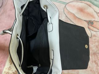 Mochila Blanca con detalles negros