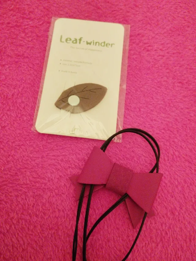 Auricolari avvolgitubo a fiocco e foglia