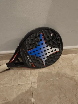 Pala de pádel StarVie Titania