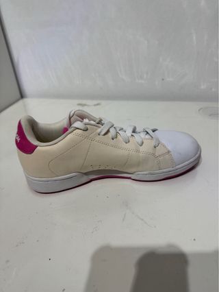 Zapatillas Reebok Blancas y Rosas