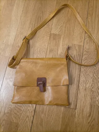 Bolso bandolera amarillo mostaza