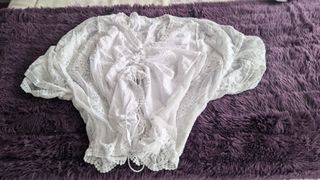 Blusa blanca encaje con cordones