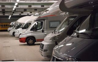 Parking Caravanas Vigilado 24 Horas Cubierto