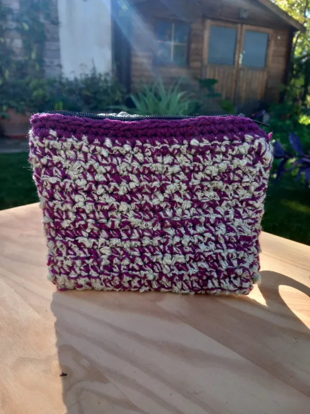 Bolsillo ganchillo hecho a mano