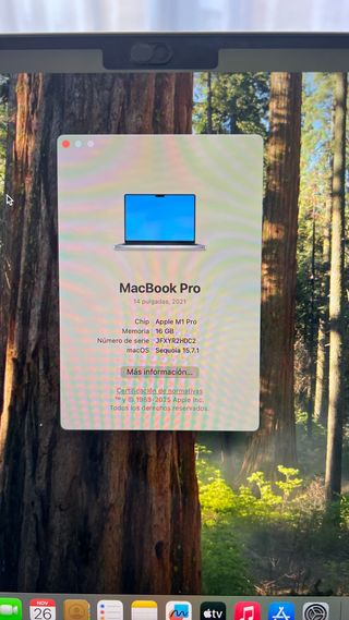 MacBook Pro 18,3 2021 14" + Cargador y cable