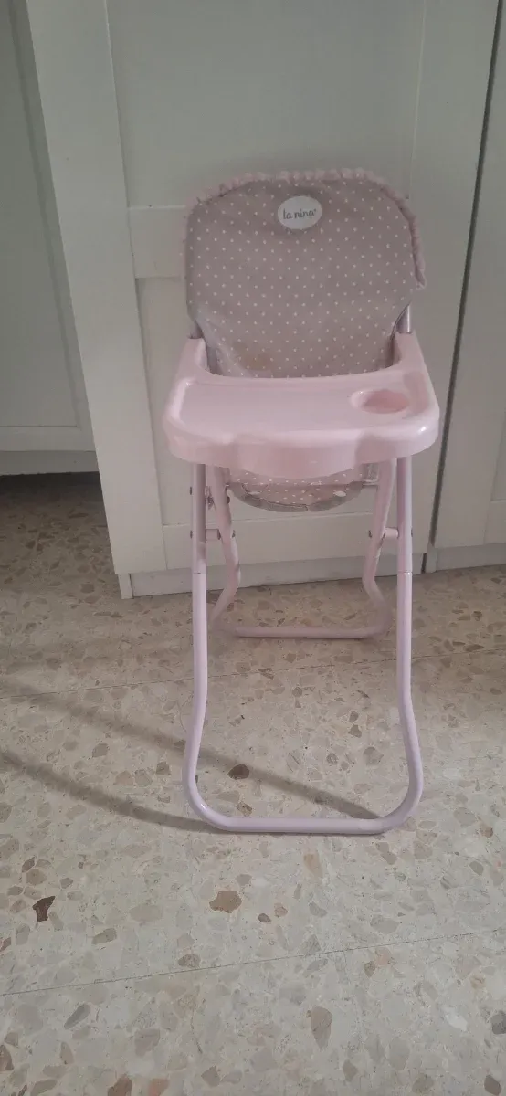 Trona para muñeco La Nina