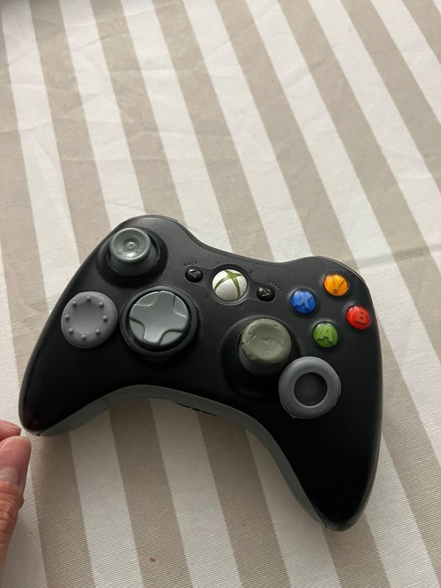 Xbox 360 Roja Edición Residente Evil Original.