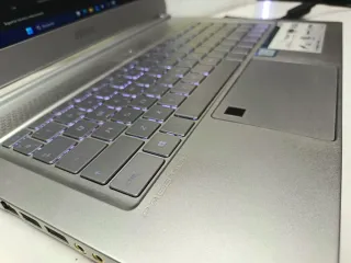 Portátil MSI P65 Creator 8RD Prestige