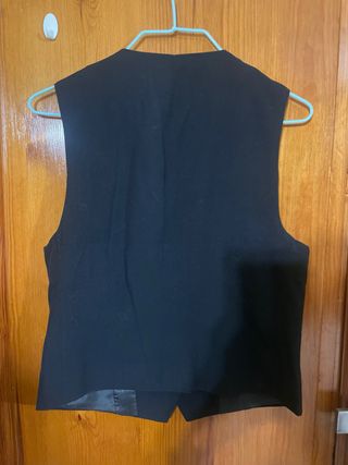 Chaleco negro Stradivarius Talla S