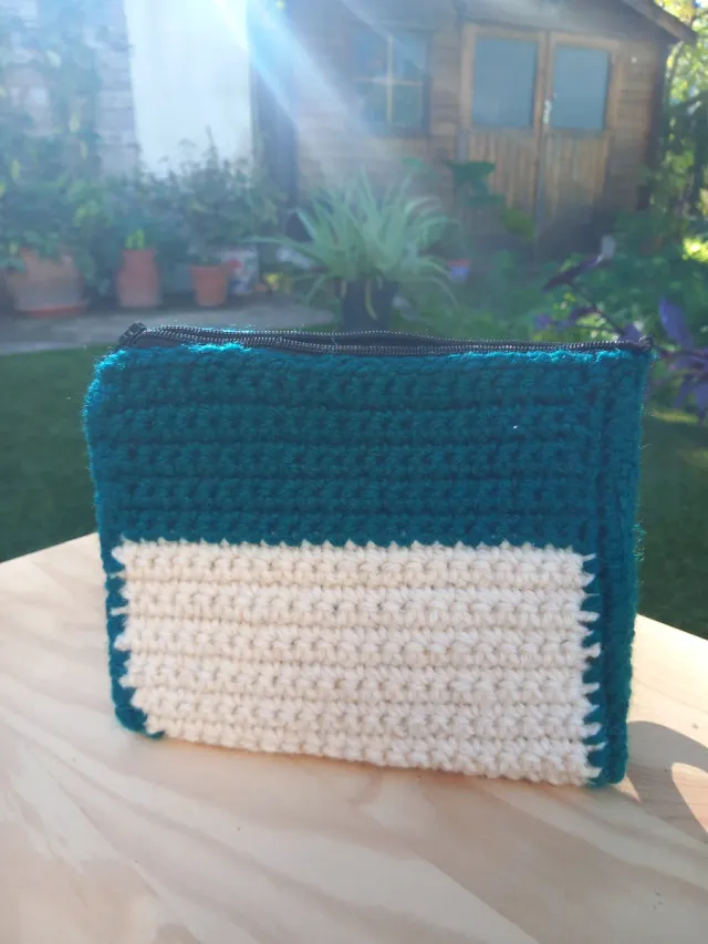 Bolsillo ganchillo hecho a mano