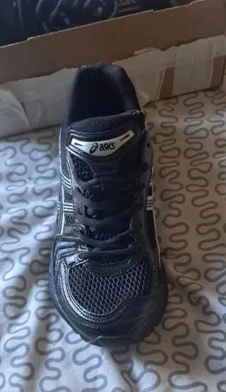 ASICS Scarpe da Ginnastica Uomo Taglia 42.5