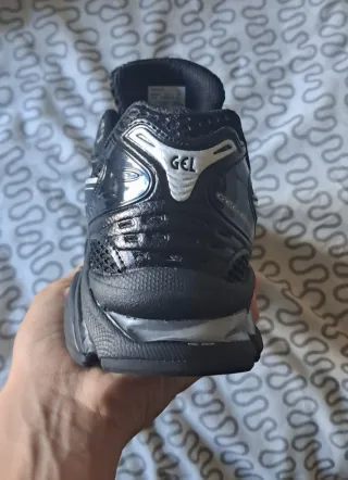 ASICS Scarpe da Ginnastica Uomo Taglia 42.5