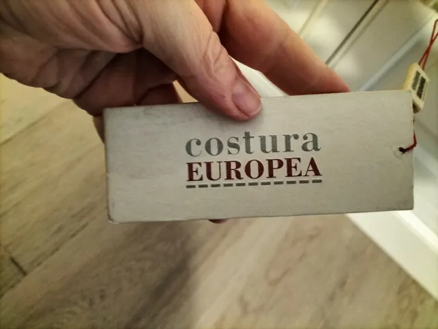 Elegante pantalón de vestir blanco