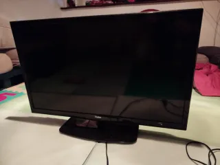 Pantalla TV 75cm x 42 Haier USB sin mando