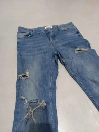 Pantalón vaquero roto Talla 46