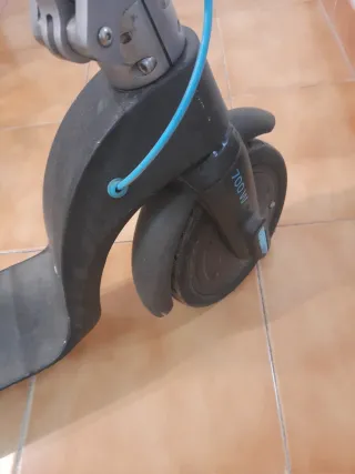 Patinete Cecotec 700W