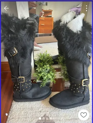 Botas Mou altas con pelo y tachuelas