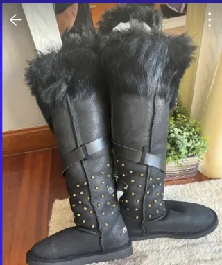 Botas Mou altas con pelo y tachuelas