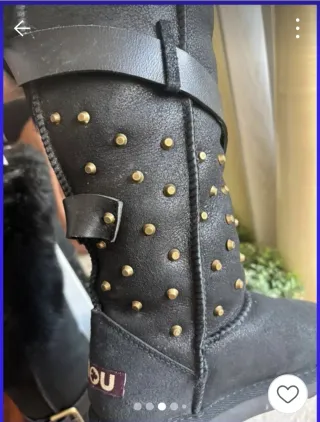 Botas Mou altas con pelo y tachuelas
