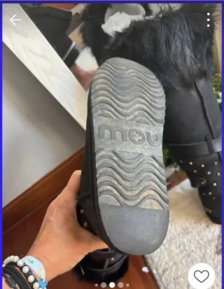 Botas Mou altas con pelo y tachuelas