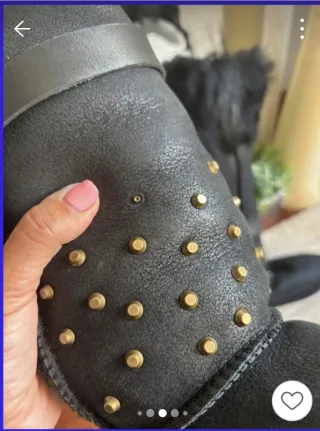 Botas Mou altas con pelo y tachuelas