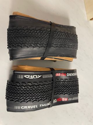 Cubierta Gravel Tufo Thundero HD 40mm nueva