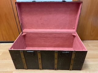 Baúl antiguo grande