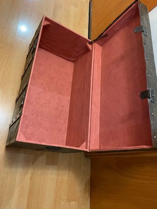 Baúl antiguo grande