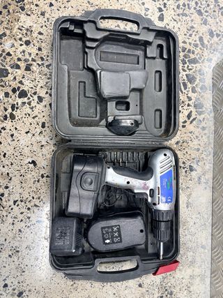 Taladro Atornillador a Batería