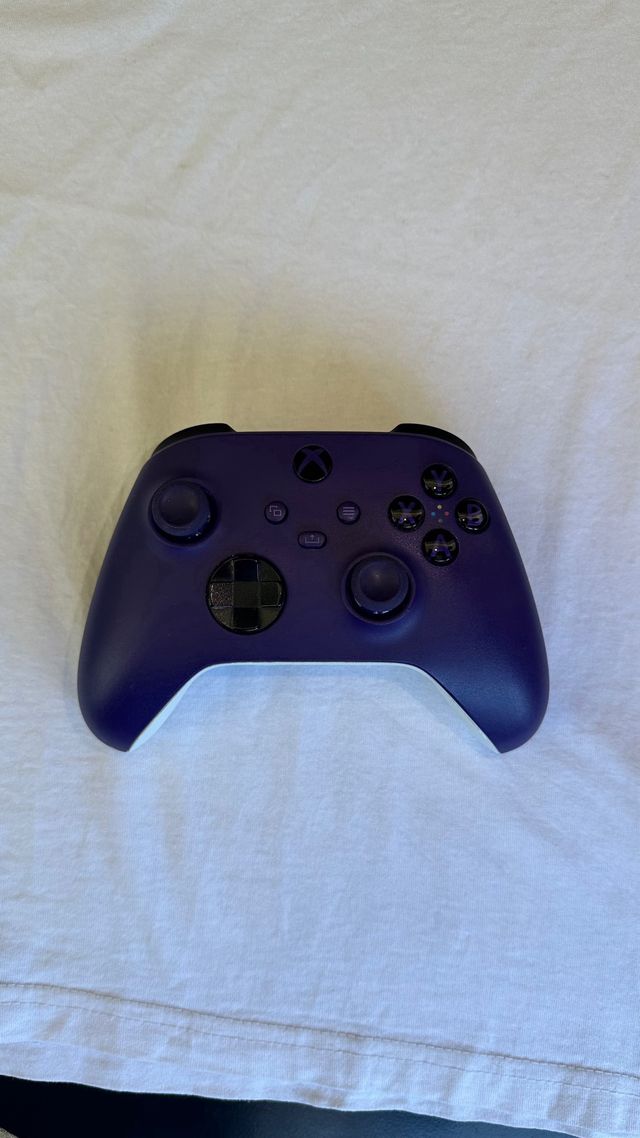 Mando Xbox Series Morado