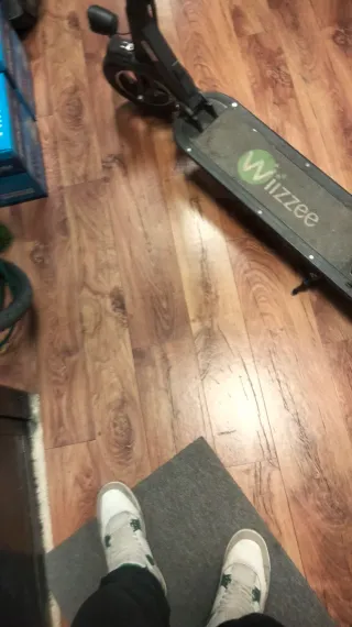 Patinete eléctrico Wiizzee (batería no funciona)