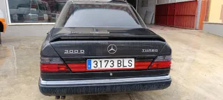Mercedes 300D Turbo W124